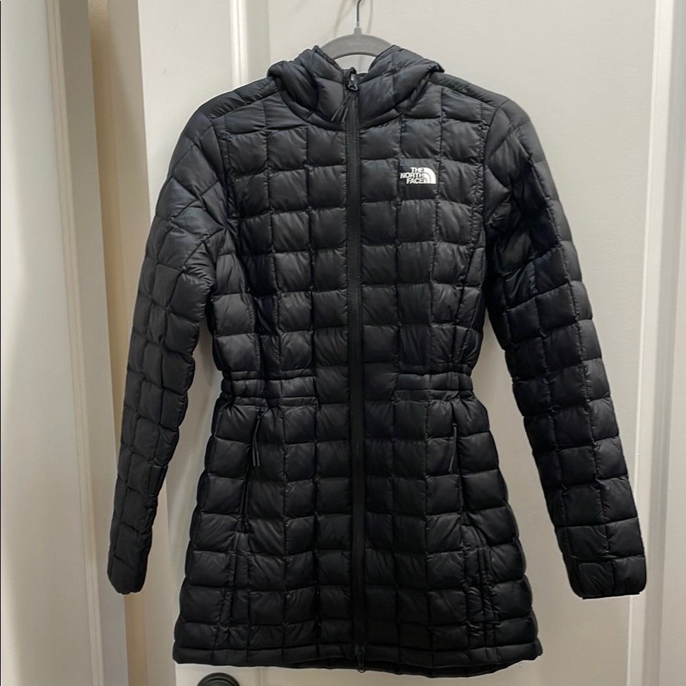 The North Face Women's Black Quilted Thermoball ECO Parka
